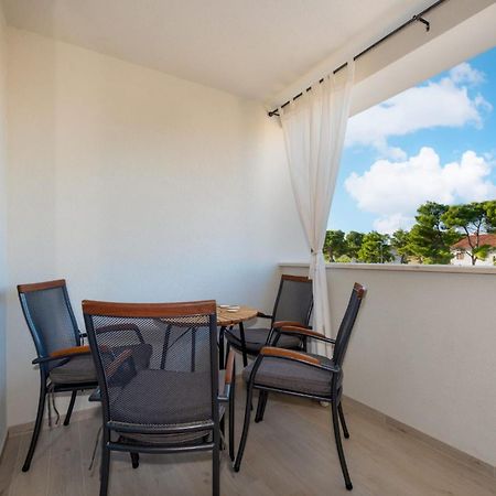 Apartment Apartman Mia ブロダリツァ エクステリア 写真