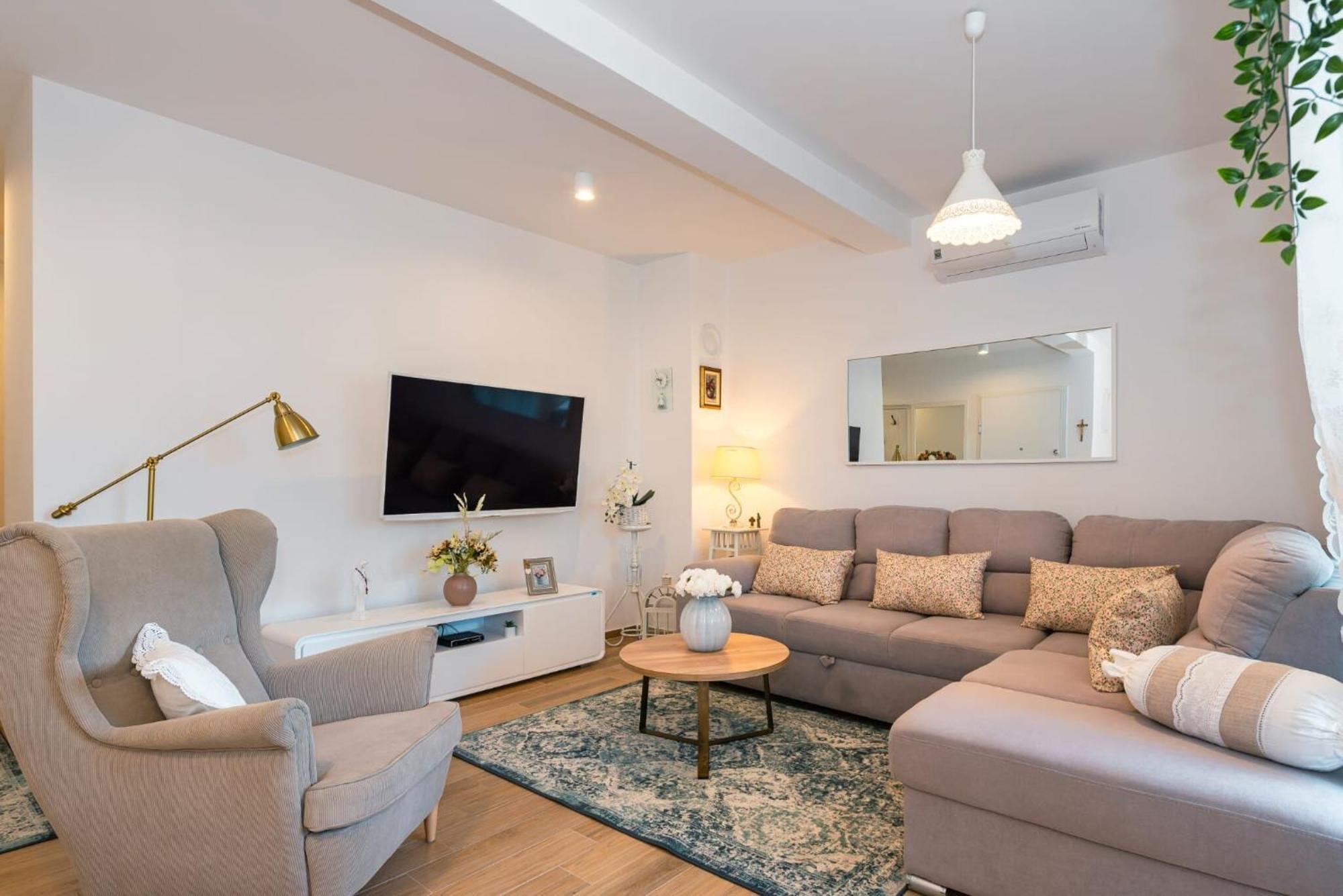 Apartment Apartman Mia ブロダリツァ エクステリア 写真