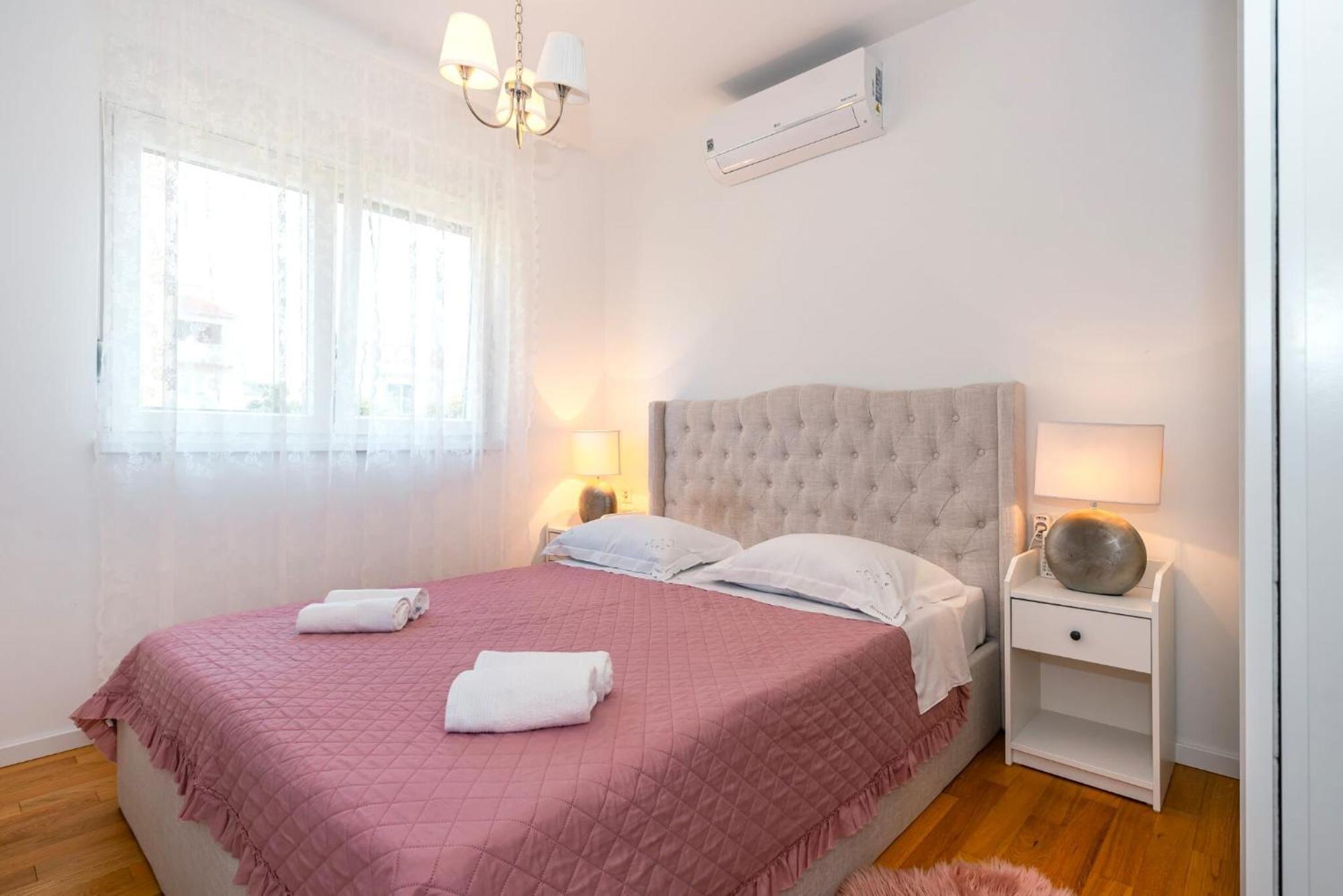 Apartment Apartman Mia ブロダリツァ エクステリア 写真