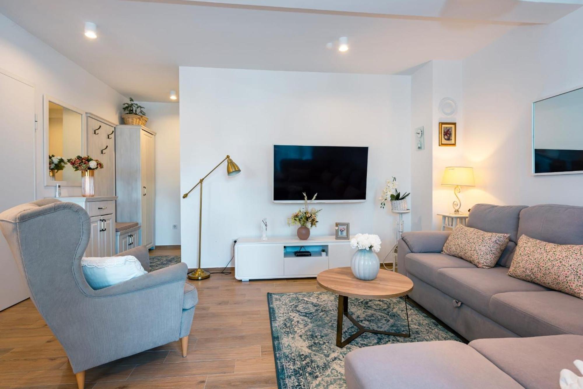 Apartment Apartman Mia ブロダリツァ エクステリア 写真